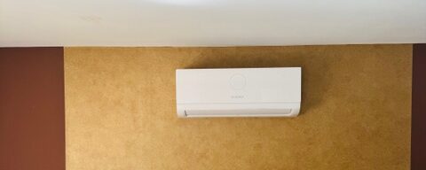 air con bedroom Kingswood